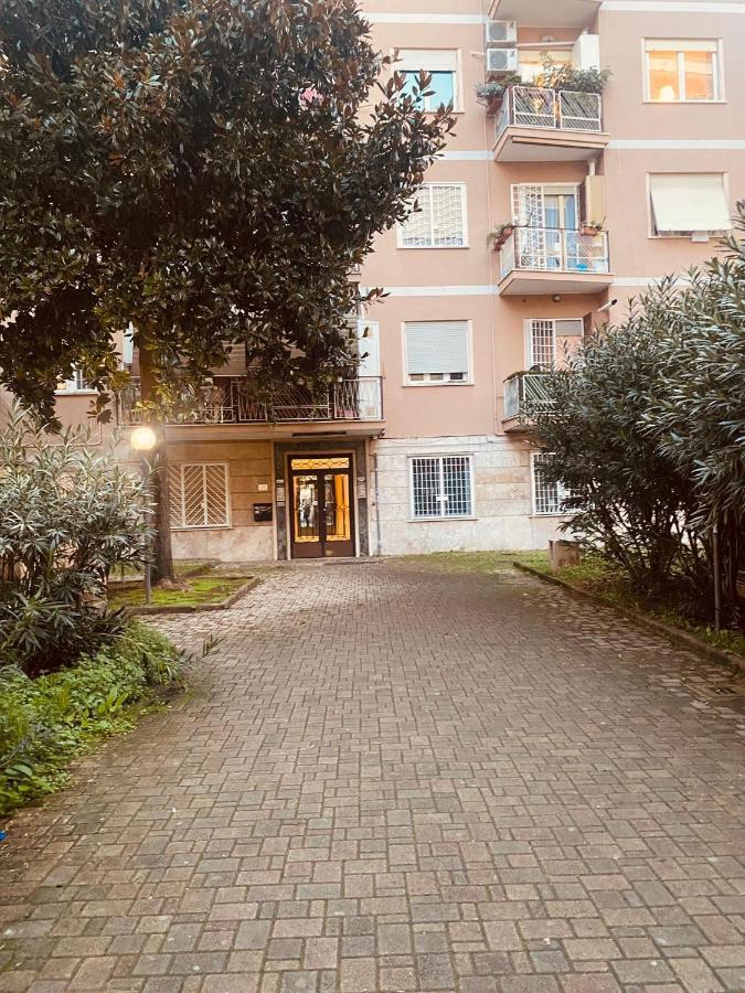 Large Garden Apartamento Roma Exterior foto
